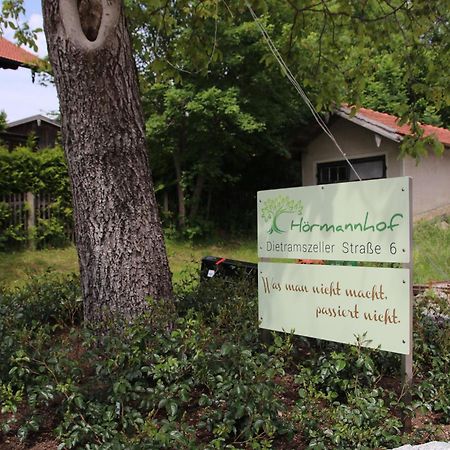 เฮอร์มันน์โฮฟ Hotel Linden  ภายนอก รูปภาพ