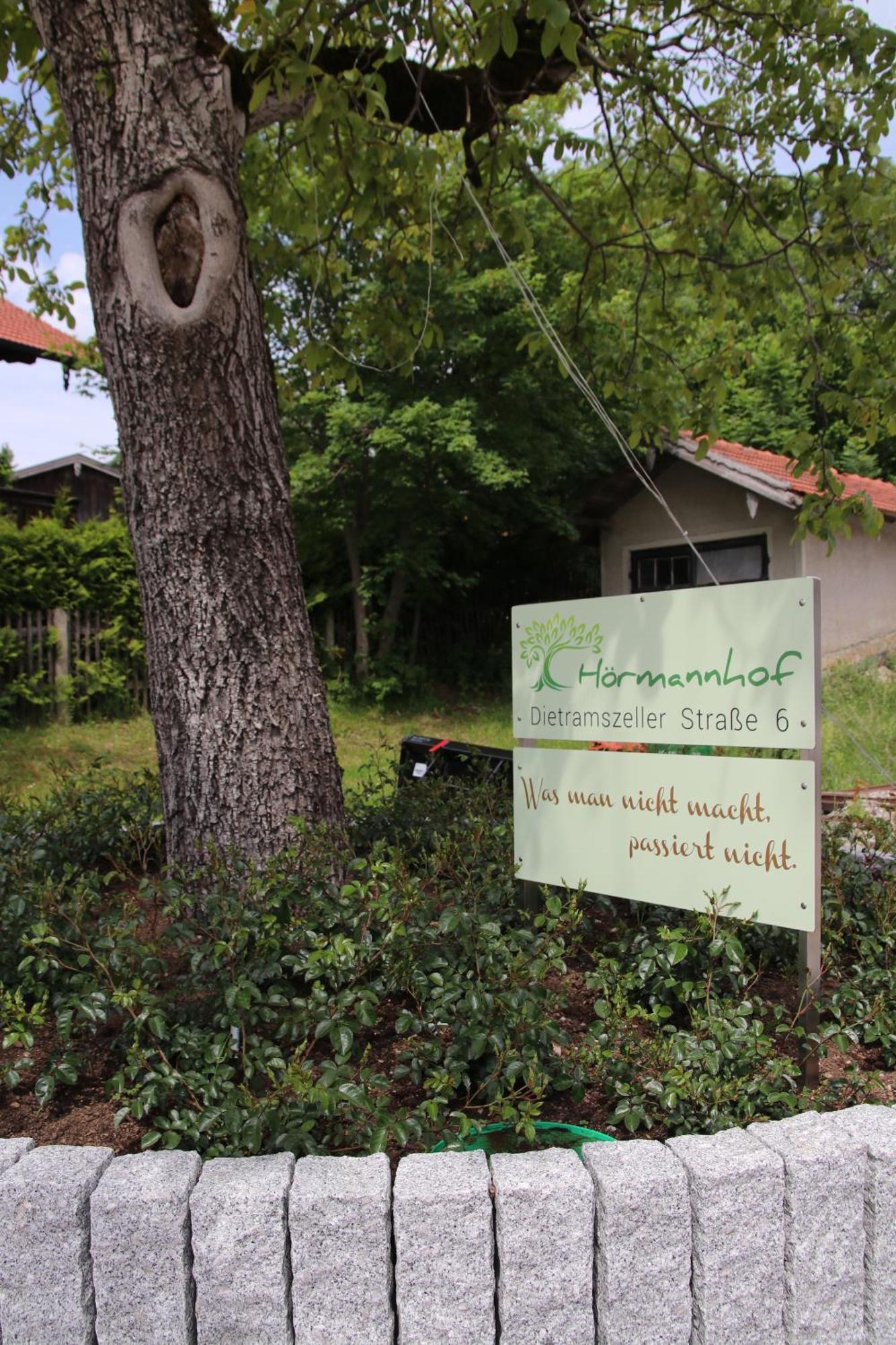เฮอร์มันน์โฮฟ Hotel Linden  ภายนอก รูปภาพ